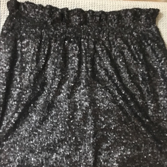 Joe Fresh sequin skirt size s - Picture 2 of 6